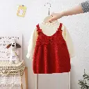  طقم بناتي صوف احمر 