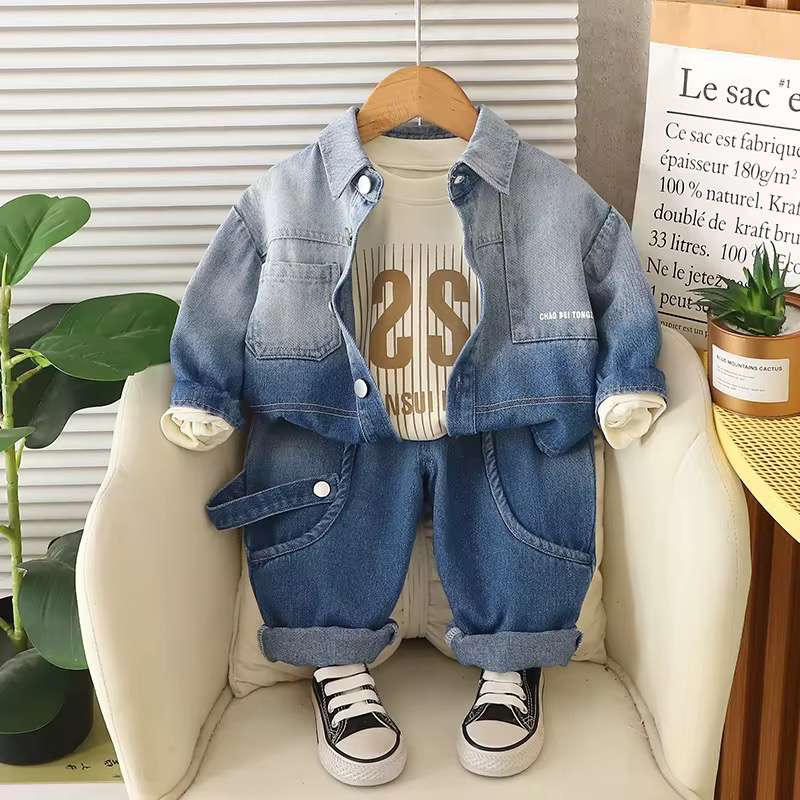 طقم ولادي جينز مع بلوزة للعيد 