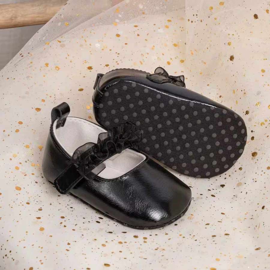 حذاء بناتي 